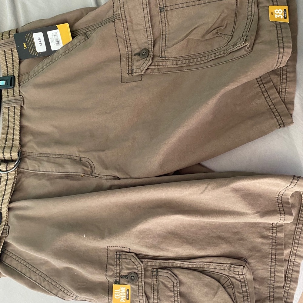 Men’s cargo Lee shorts